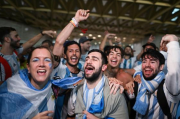 阿根廷球迷高歌：阿根廷球迷唱的什么歌